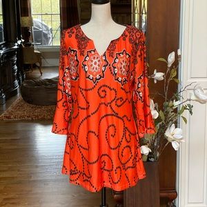 🔥NWT Reborn Orange & Black Tunic